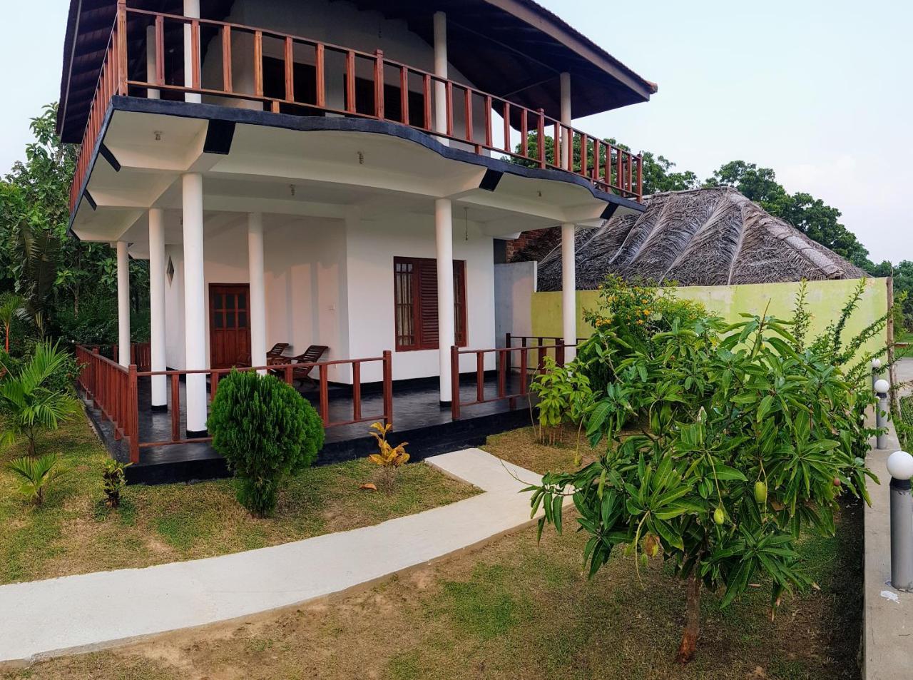 Pearl Cave Cabanas & Resturant Tangalle Eksteriør billede